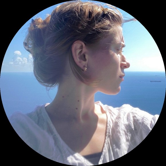 Meet your Posher, Julia - Picture 1 of 1